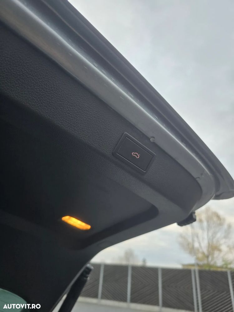 Skoda Superb Combi 2.0 TDI DSG 4X4 Sportline - 17