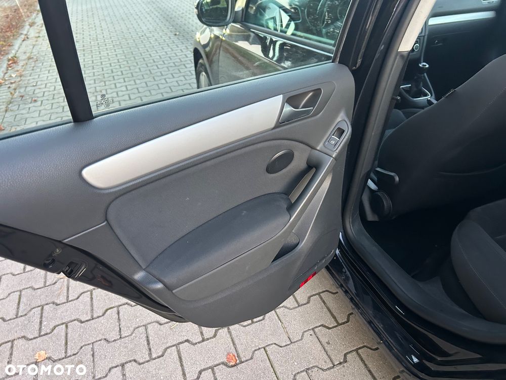 Volkswagen Golf - 14