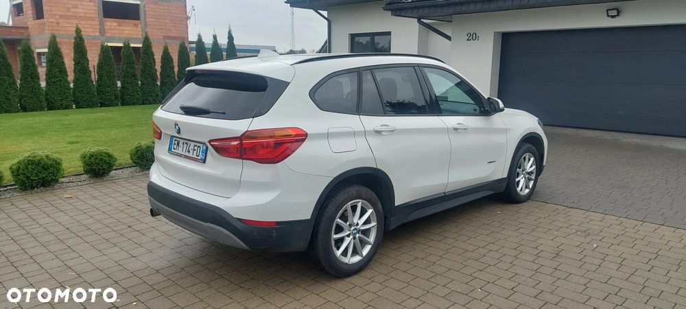 BMW X1 xDrive18d Business Edition - 17