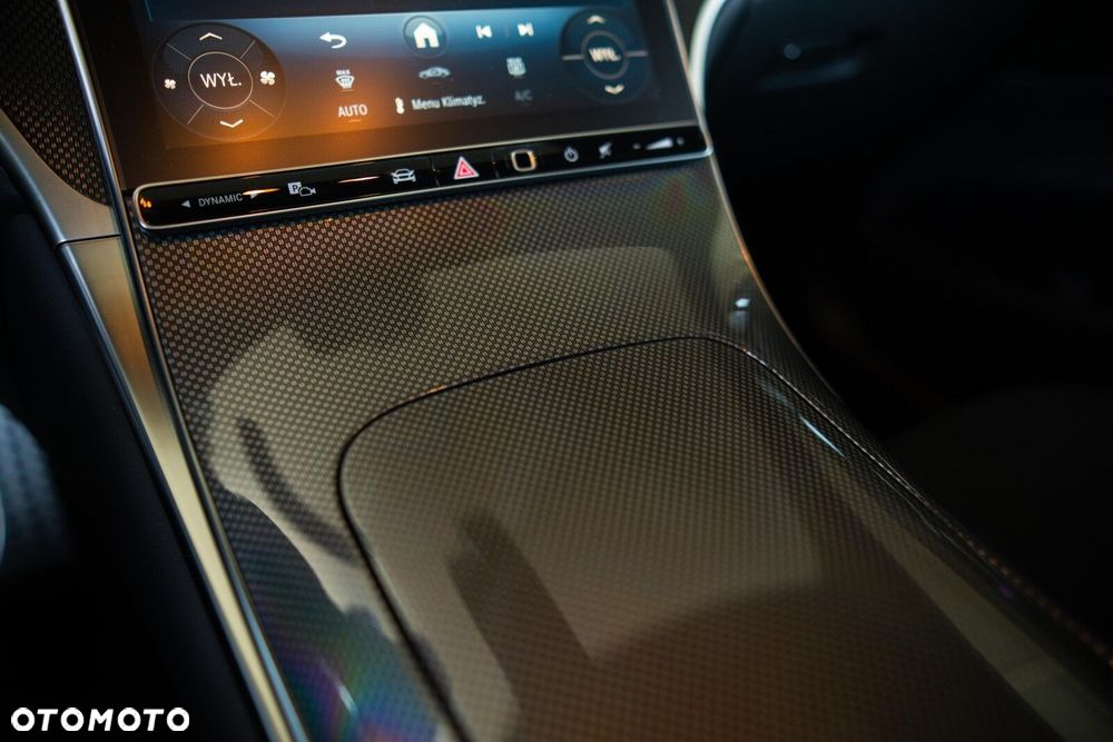 Mercedes-Benz GLC - 13