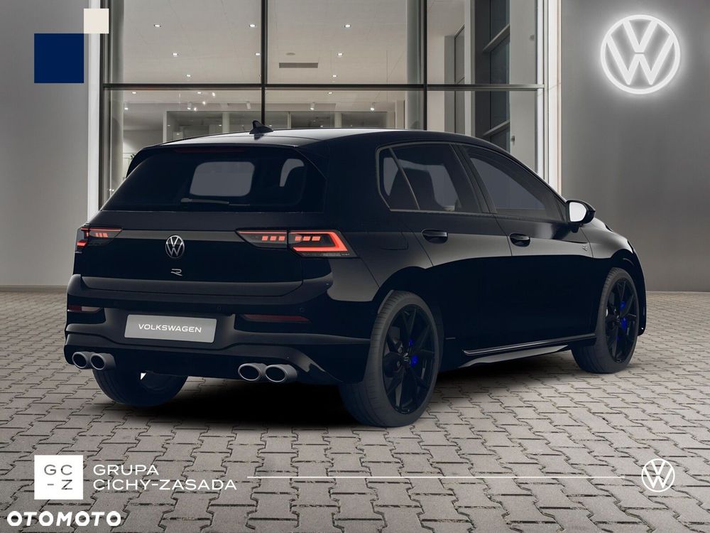 Volkswagen Golf - 6