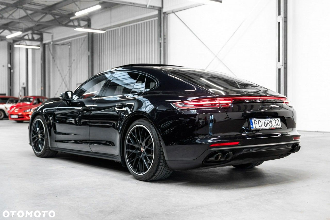 Porsche Panamera - 9