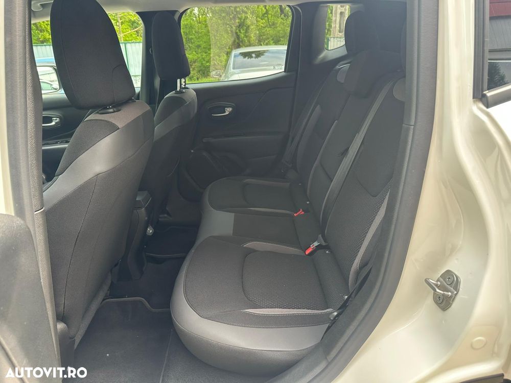 Jeep Renegade 1.5 FWD AT7 MHEV Limited - 12