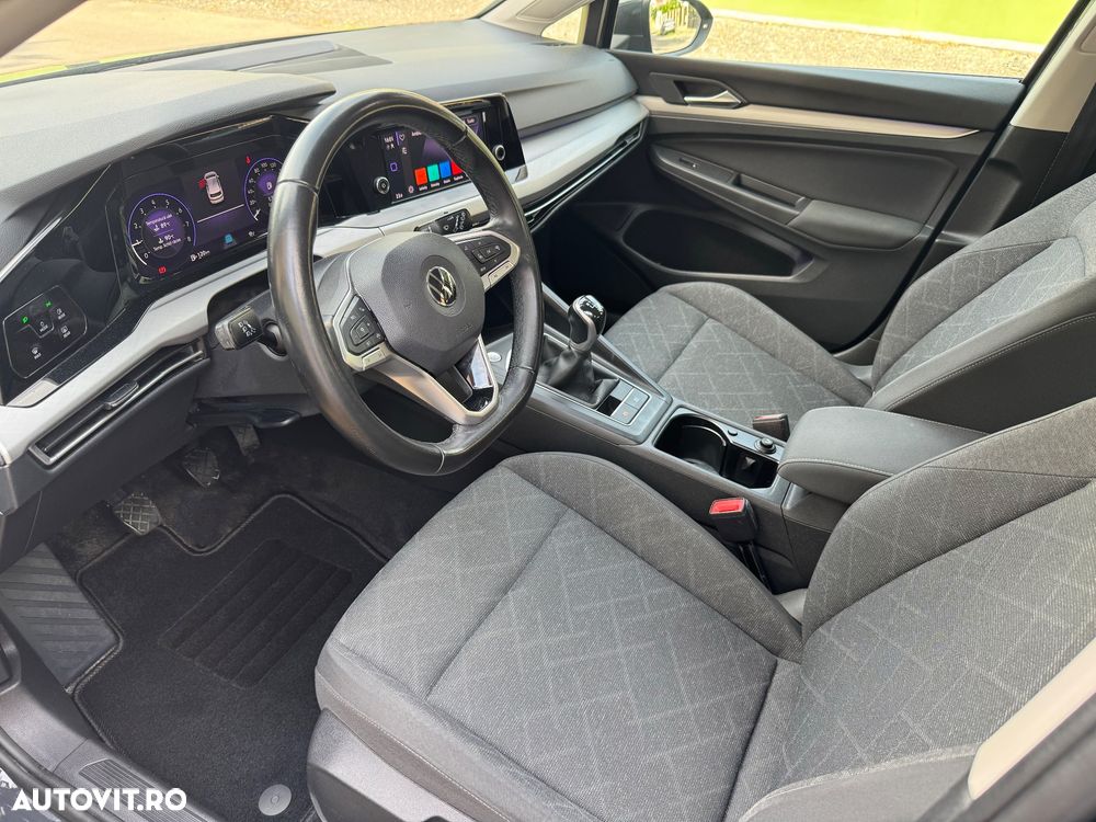 Volkswagen Golf - 12