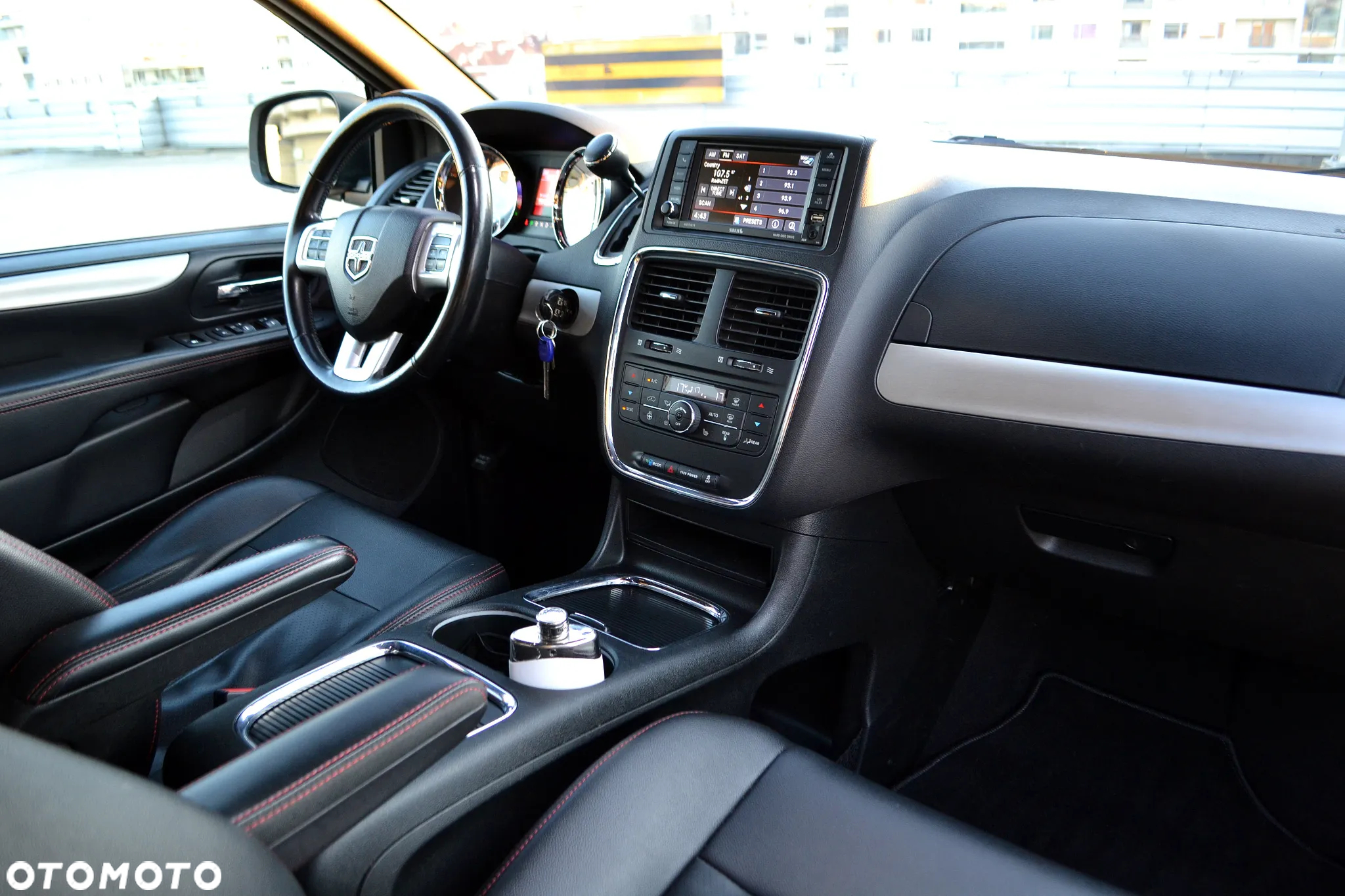 Dodge Grand Caravan - 4