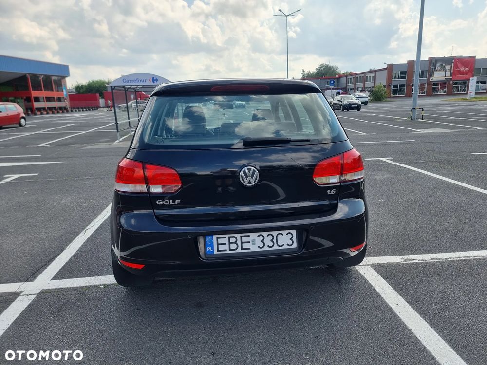 Volkswagen Golf 1.6 Comfortline - 6
