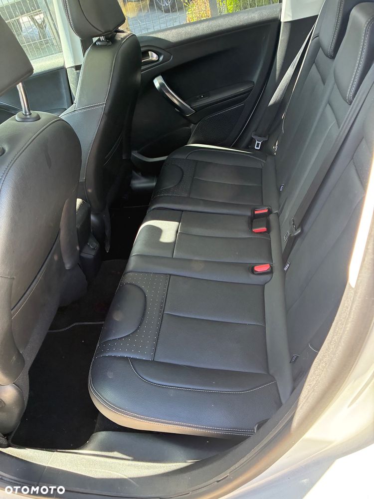 Peugeot 2008 PureTech 110 Stop&Start EAT6 Allure - 10