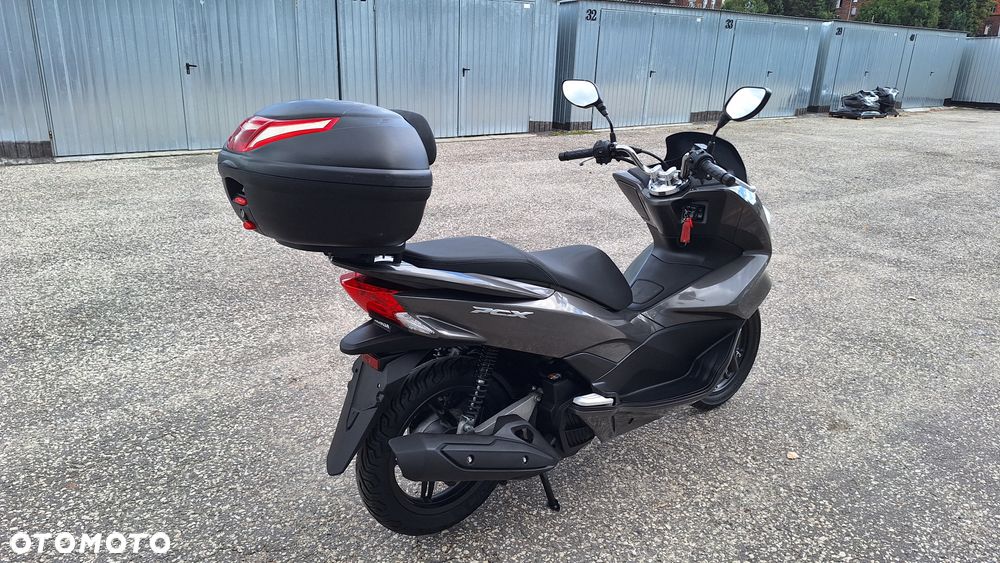 Honda PCX - 12