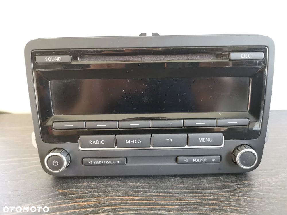 Radio do Volkswagen  1KO 035 186 AN - 2