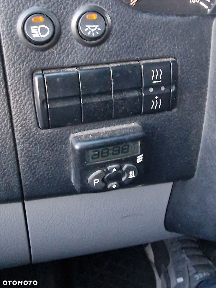 Mercedes-Benz Sprinter - 24