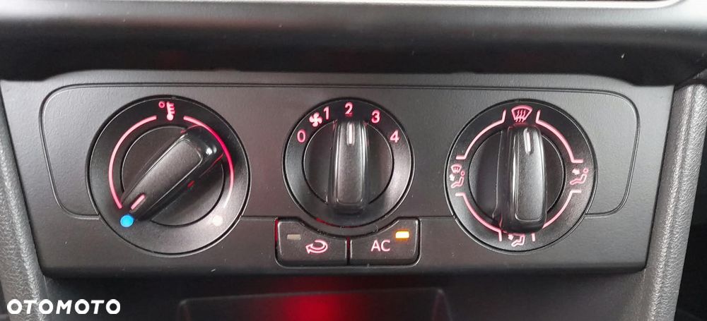 Volkswagen Polo - 20