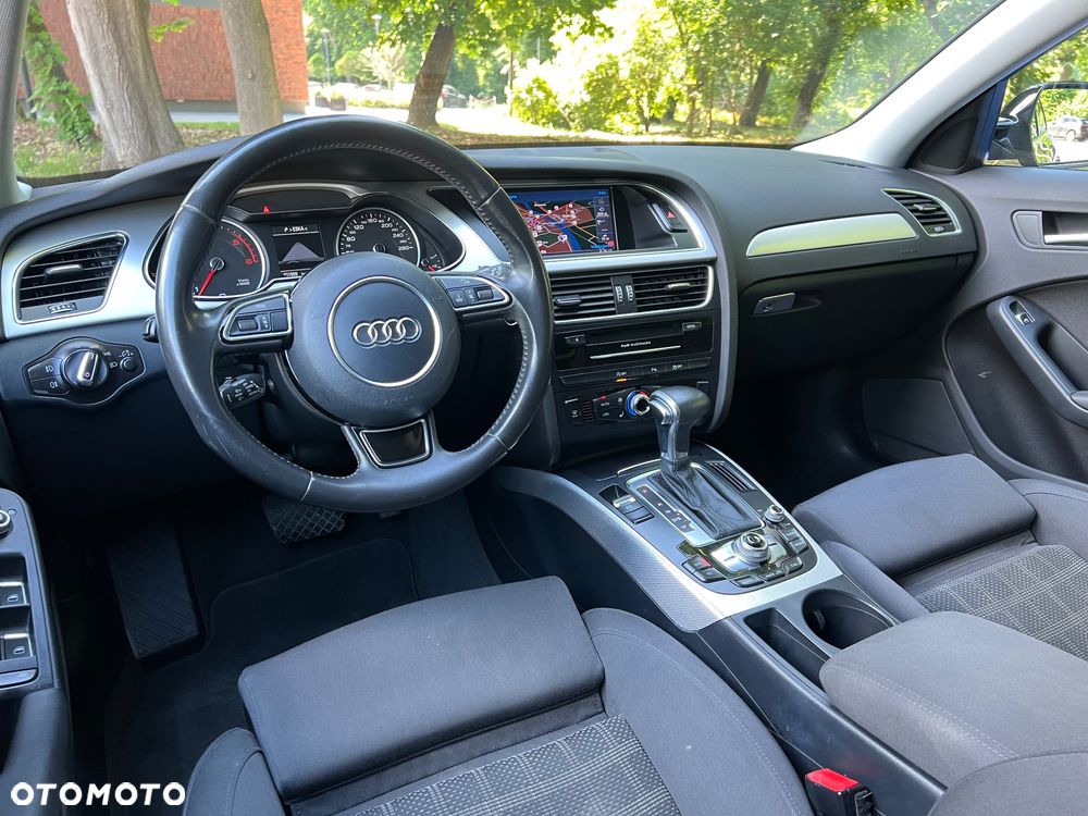 Audi A4 Avant 2.0 TDI DPF multitronic S line Sportpaket - 16