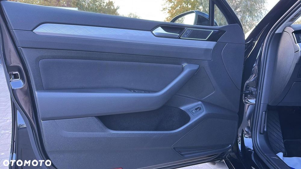 Volkswagen Passat 1.5 TSI EVO Business DSG - 12