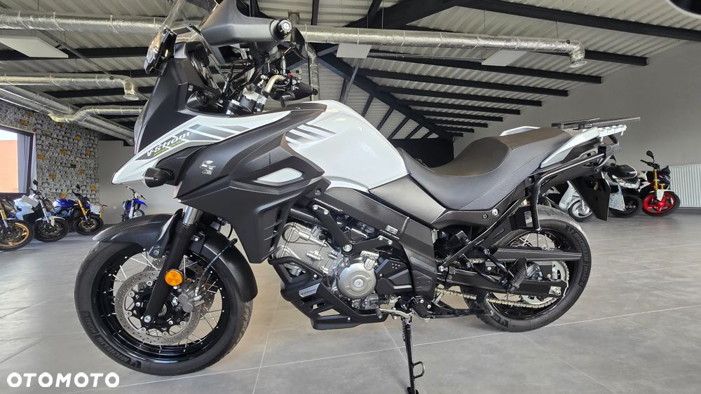 Suzuki V-STROM - 1