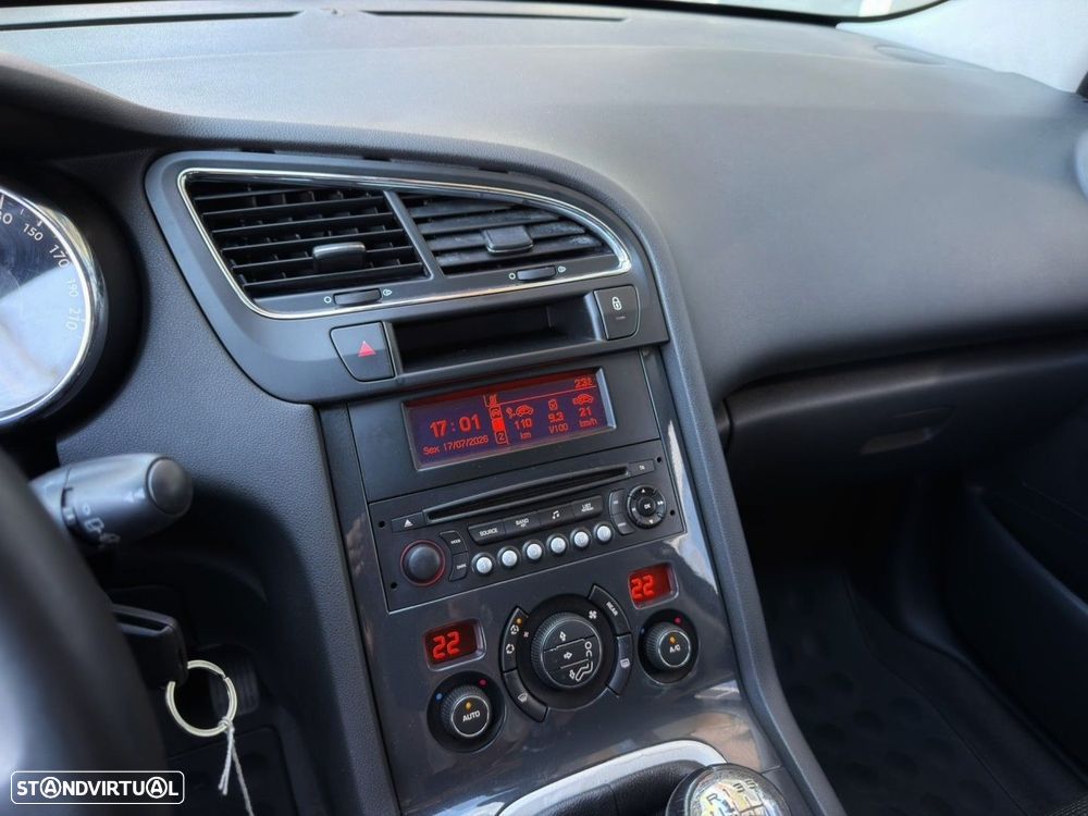 Peugeot 5008 1.6 HDi 7L Active - 25