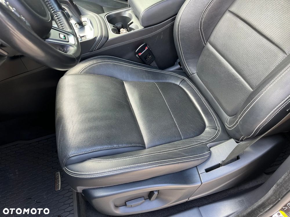 Jaguar E-Pace 2.0 i4D AWD R-Dynamic - 22