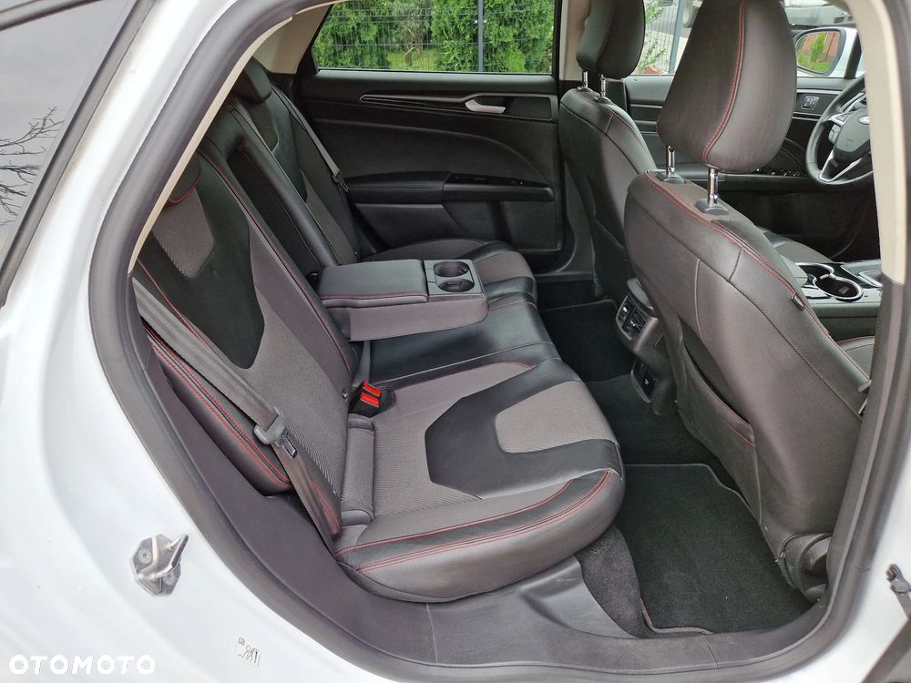 Ford Mondeo 2.0 TDCi ST-Line X - 18