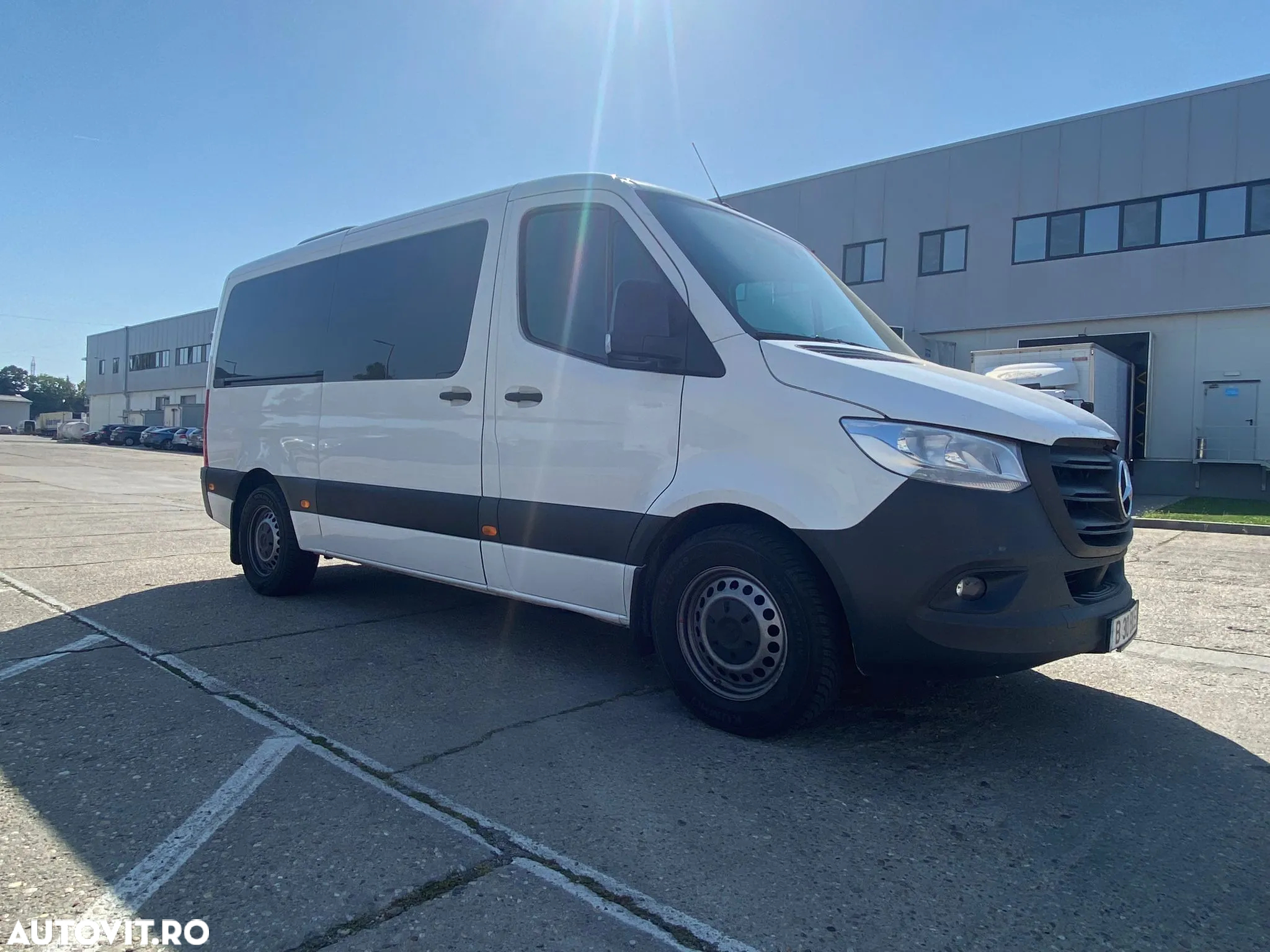 Mercedes-Benz Sprinter - 2