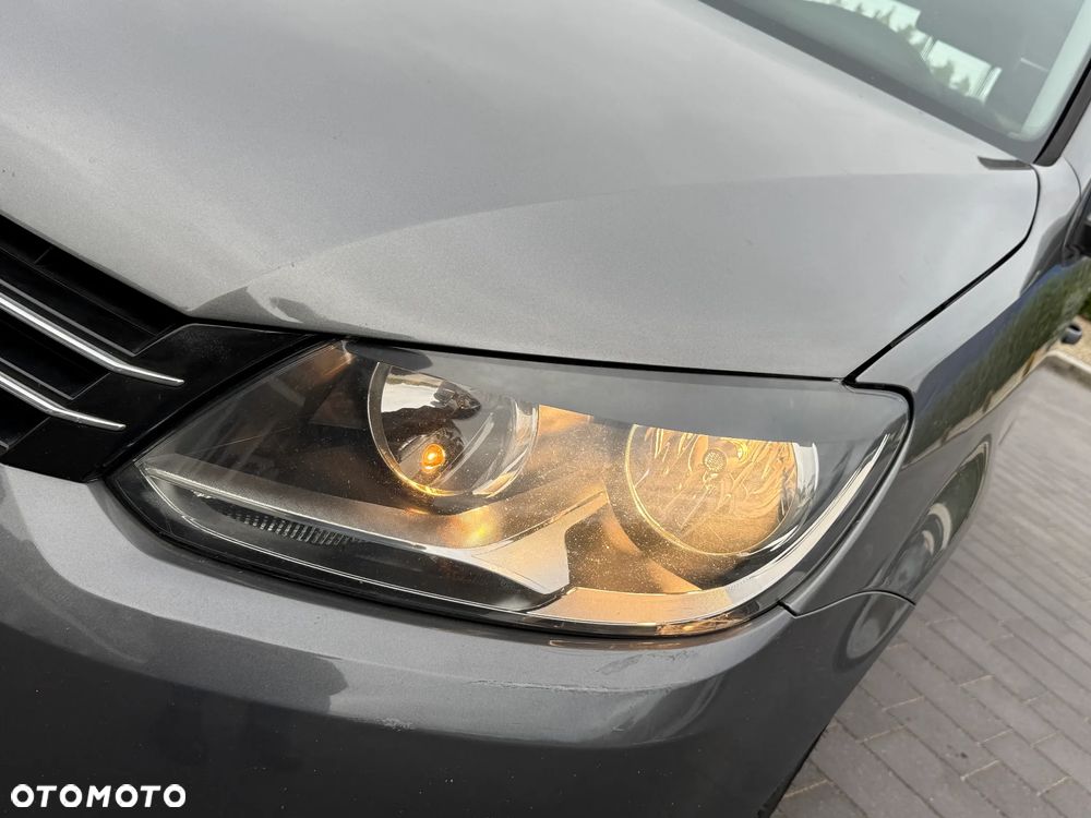 Volkswagen Touran 1.6 TDI DPF BlueMotion Technology Trendline - 18