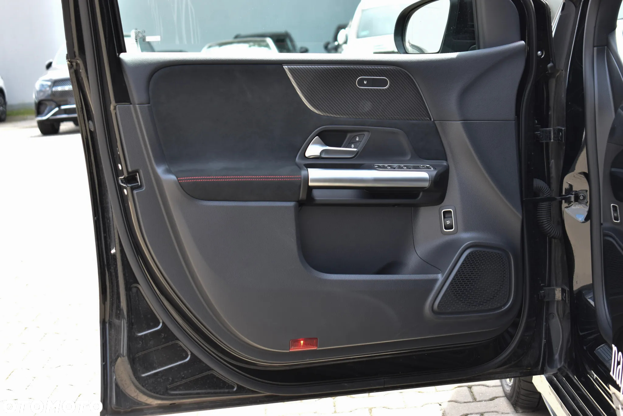 Mercedes-Benz Klasa B 220 4-Matic AMG Line 7G-DCT - 14