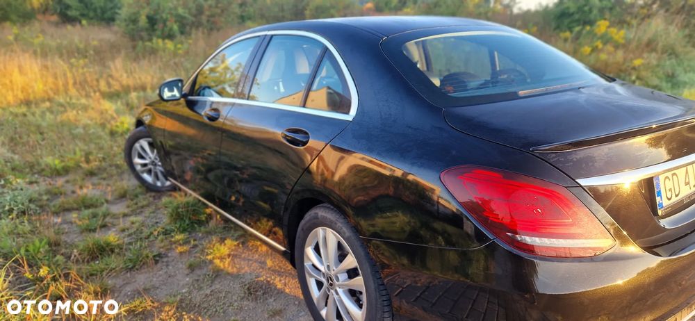 Mercedes-Benz Klasa C 220 d 9G-TRONIC - 18