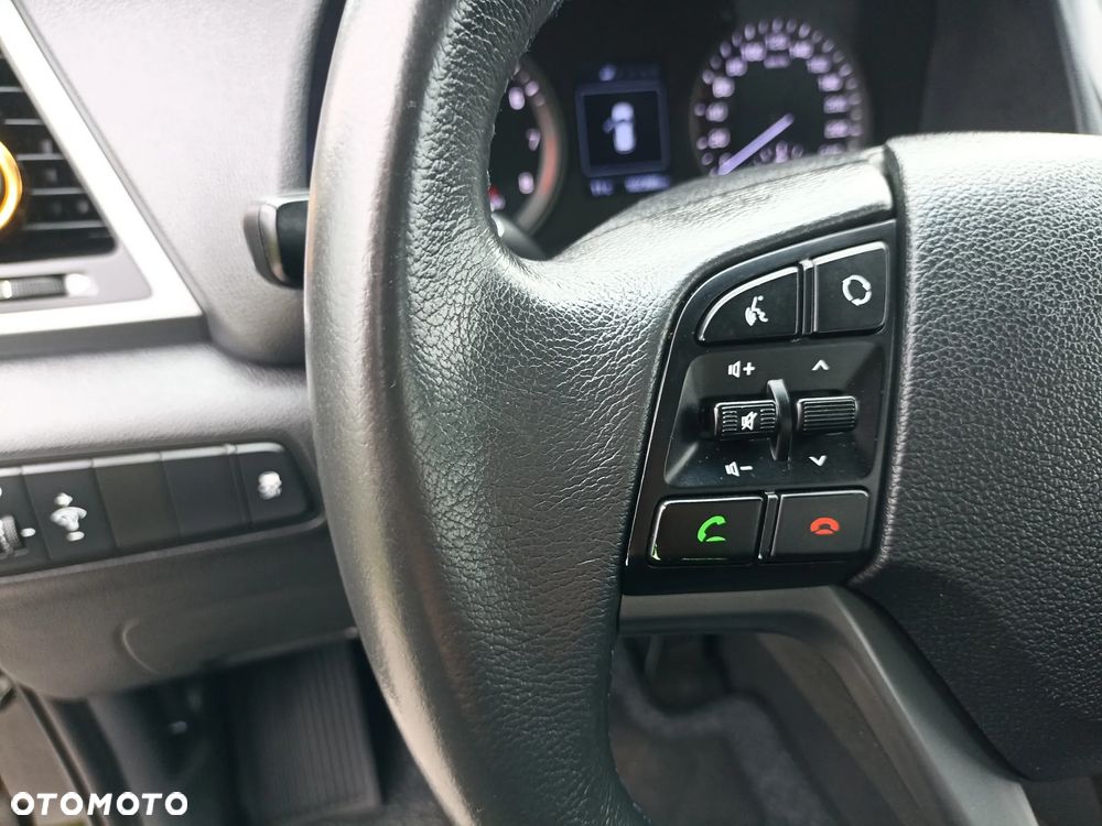 Hyundai Tucson blue 1.6 GDi 2WD Navi - 11