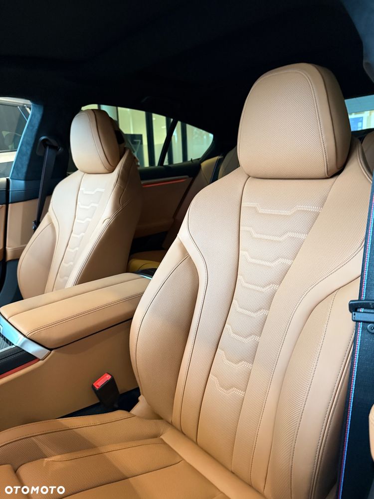 BMW Seria 8 - 33