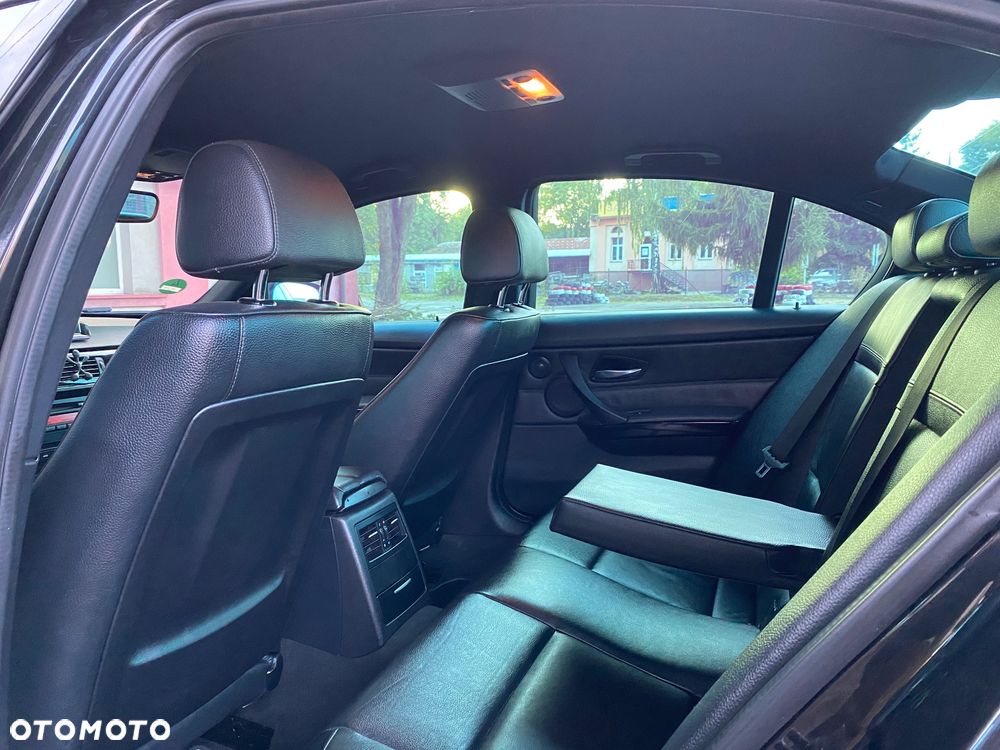 BMW Seria 3 - 25