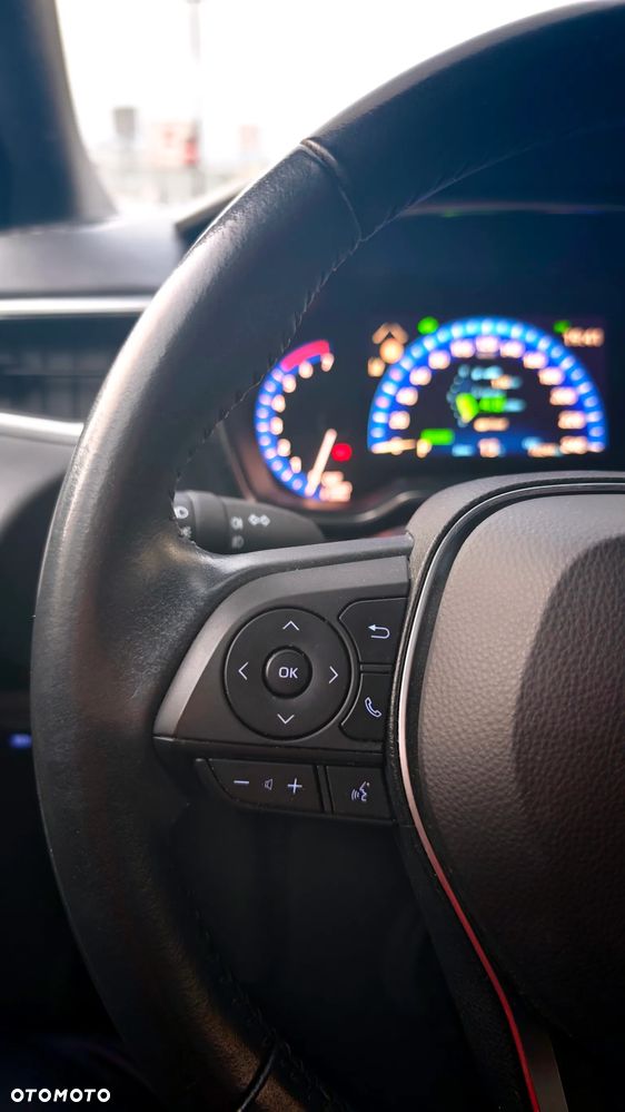 Toyota Corolla 1.8 Hybrid Comfort - 12