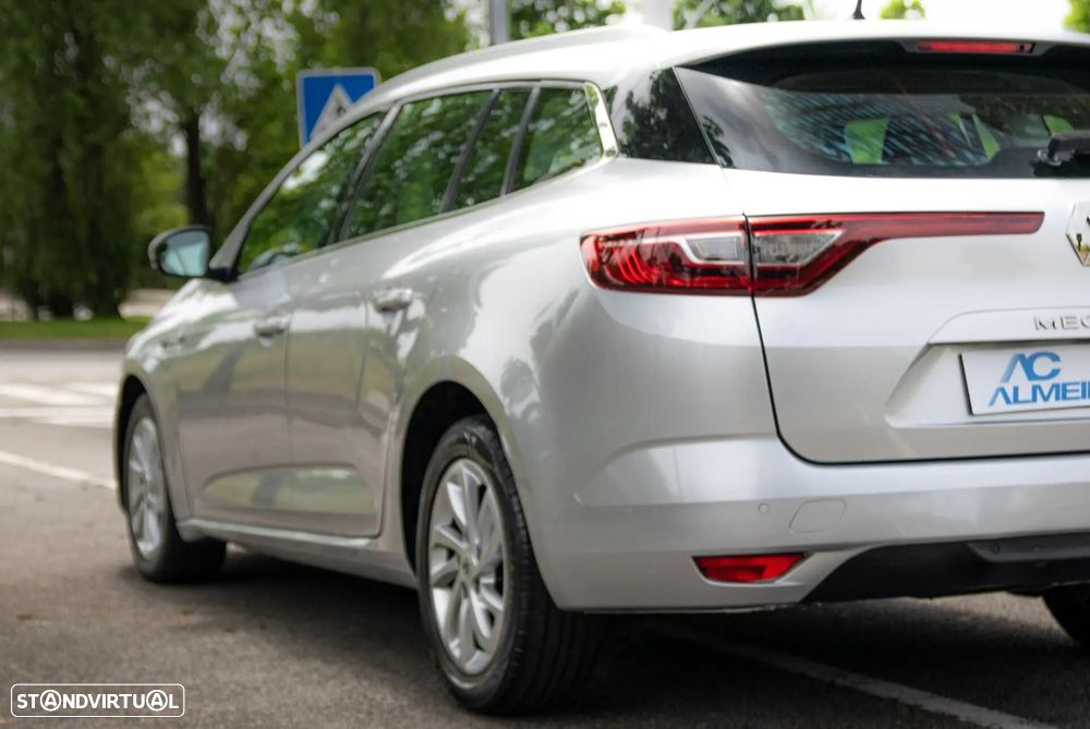 Renault Mégane Sport Tourer BLUE dCi 115 EDC BUSINESS EDITION - 46