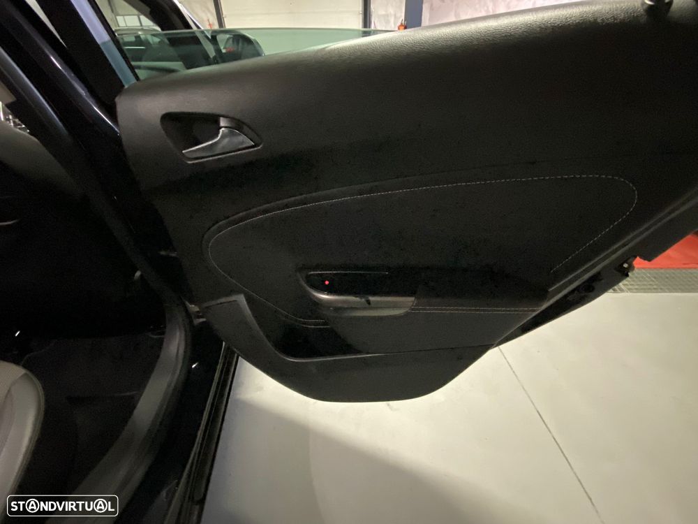 Opel Astra 1.3 CDTI Cosmo - 20