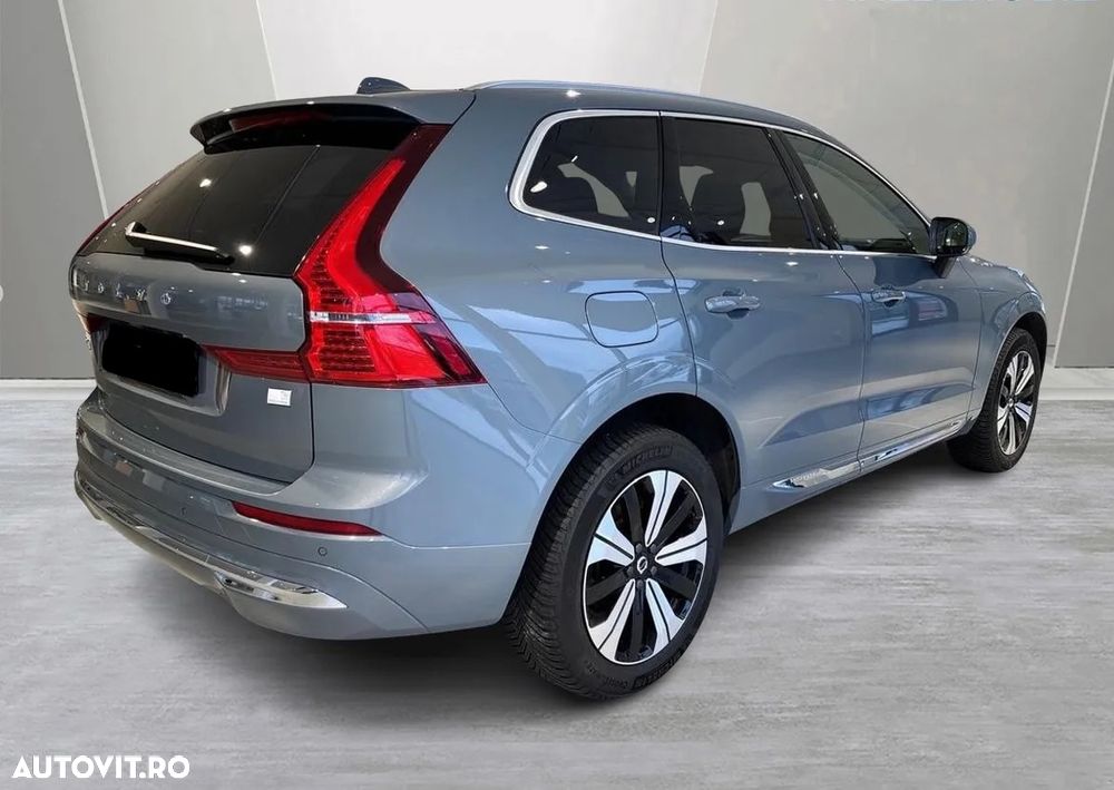 Volvo XC 60 T6 AWD AT PHEV Plus Bright - 4