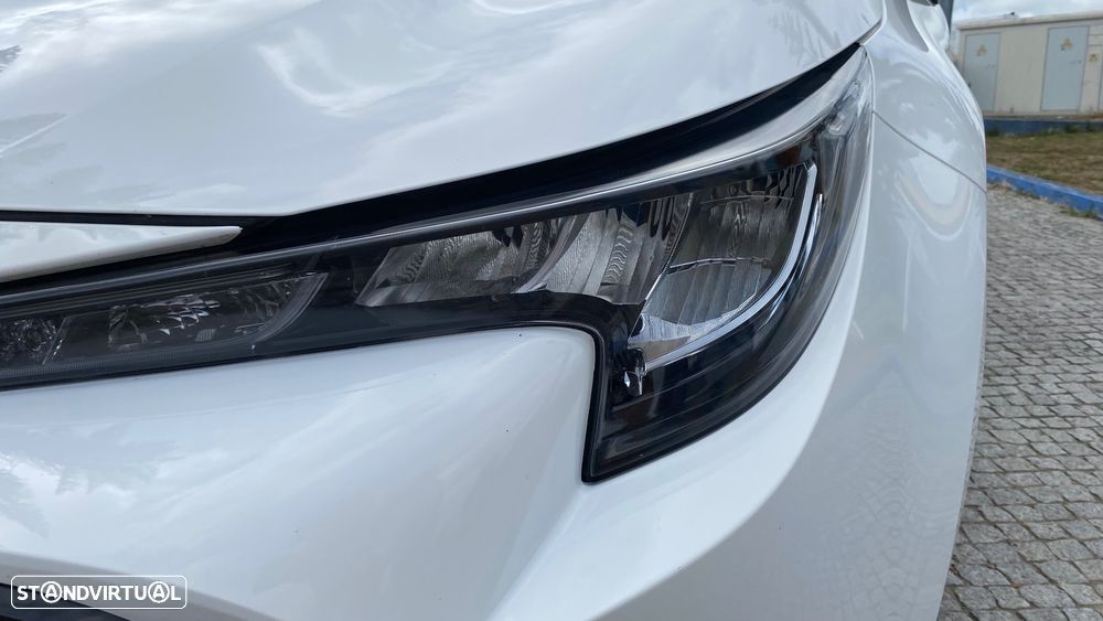Toyota Corolla 1.8 Hybrid Comfort - 16