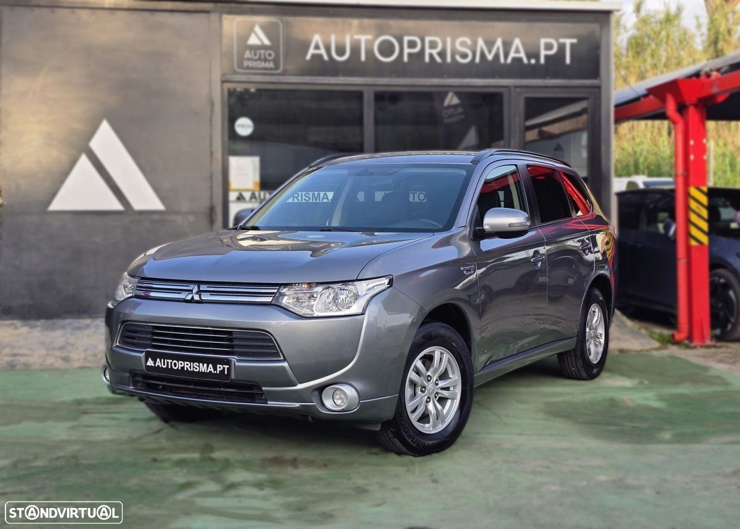 Mitsubishi Outlander 2.0 MIVEC Intense+ - 2
