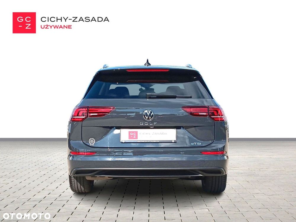 Volkswagen Golf - 6