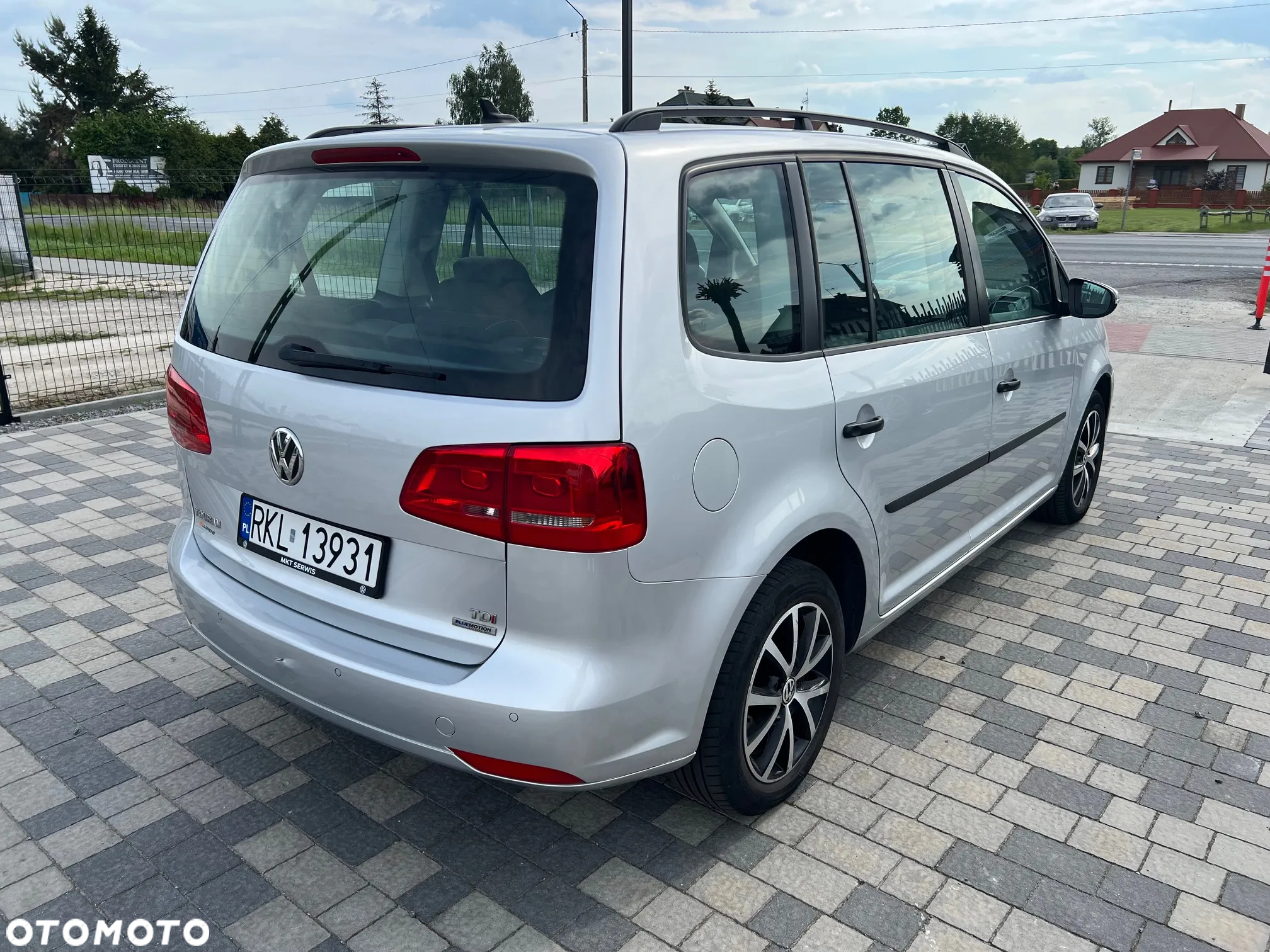 Volkswagen Touran 1.6 TDI DPF BlueMotion Technology Comfortline - 6
