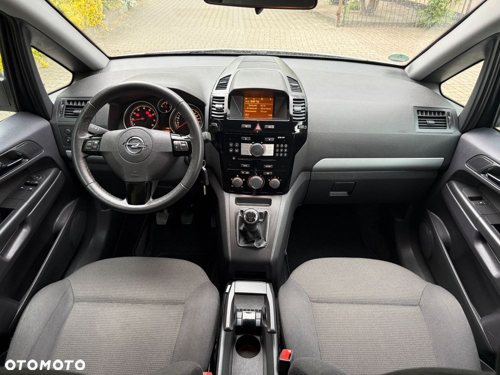 Opel Zafira 1.8 Family - 15