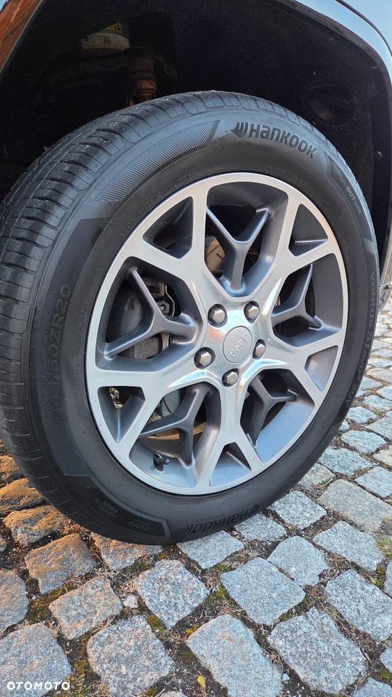 Jeep Grand Cherokee 5.7 V8 HEMI 4WD Automatik Overland - 23