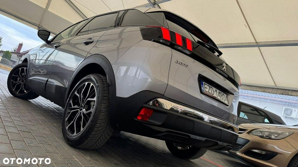 Peugeot 3008 1.2 PureTech Road Trip S&S - 25