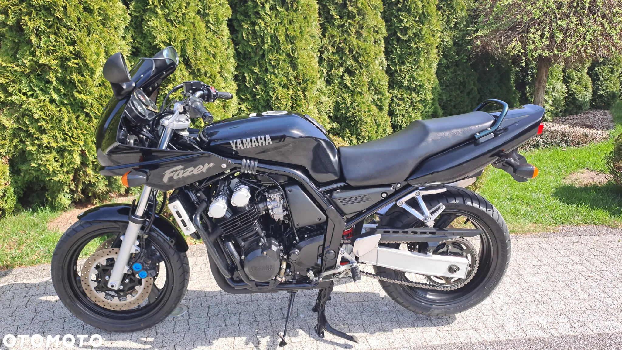 Yamaha FZS - 4
