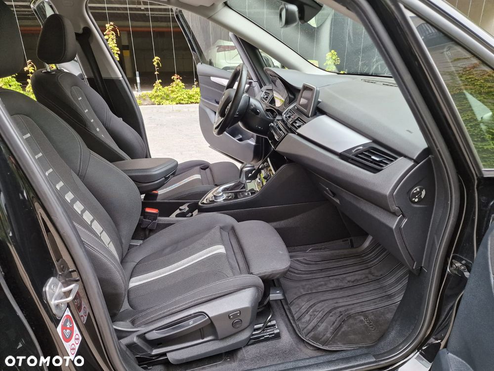 BMW Seria 2 218d Sport-Aut Advantage - 11
