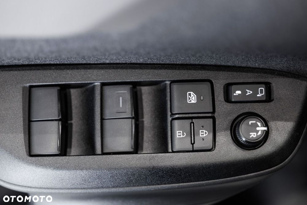 Toyota Yaris Cross Hybrid 1.5 Executive AWD - 36