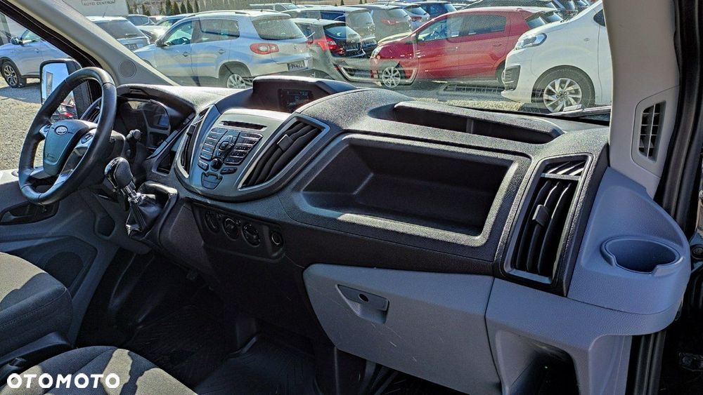 Ford Transit - 24