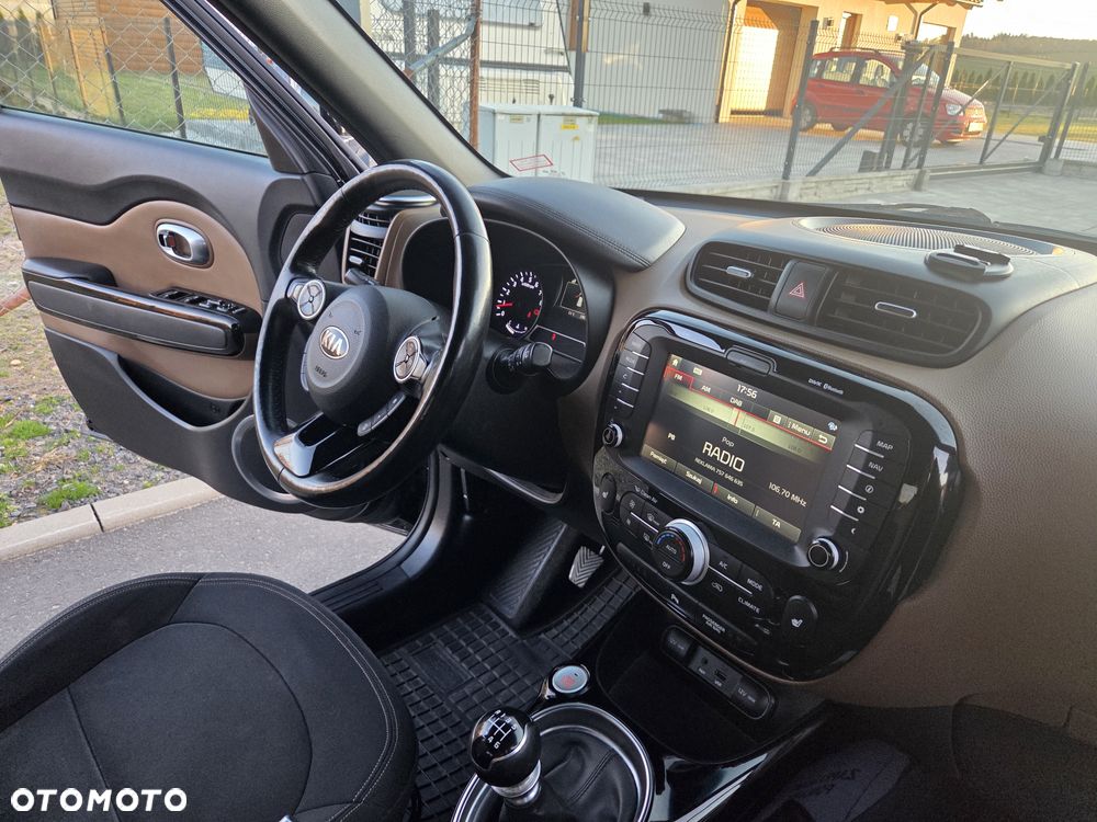 Kia Soul 1.6 GDI Dream Team Edition - 26