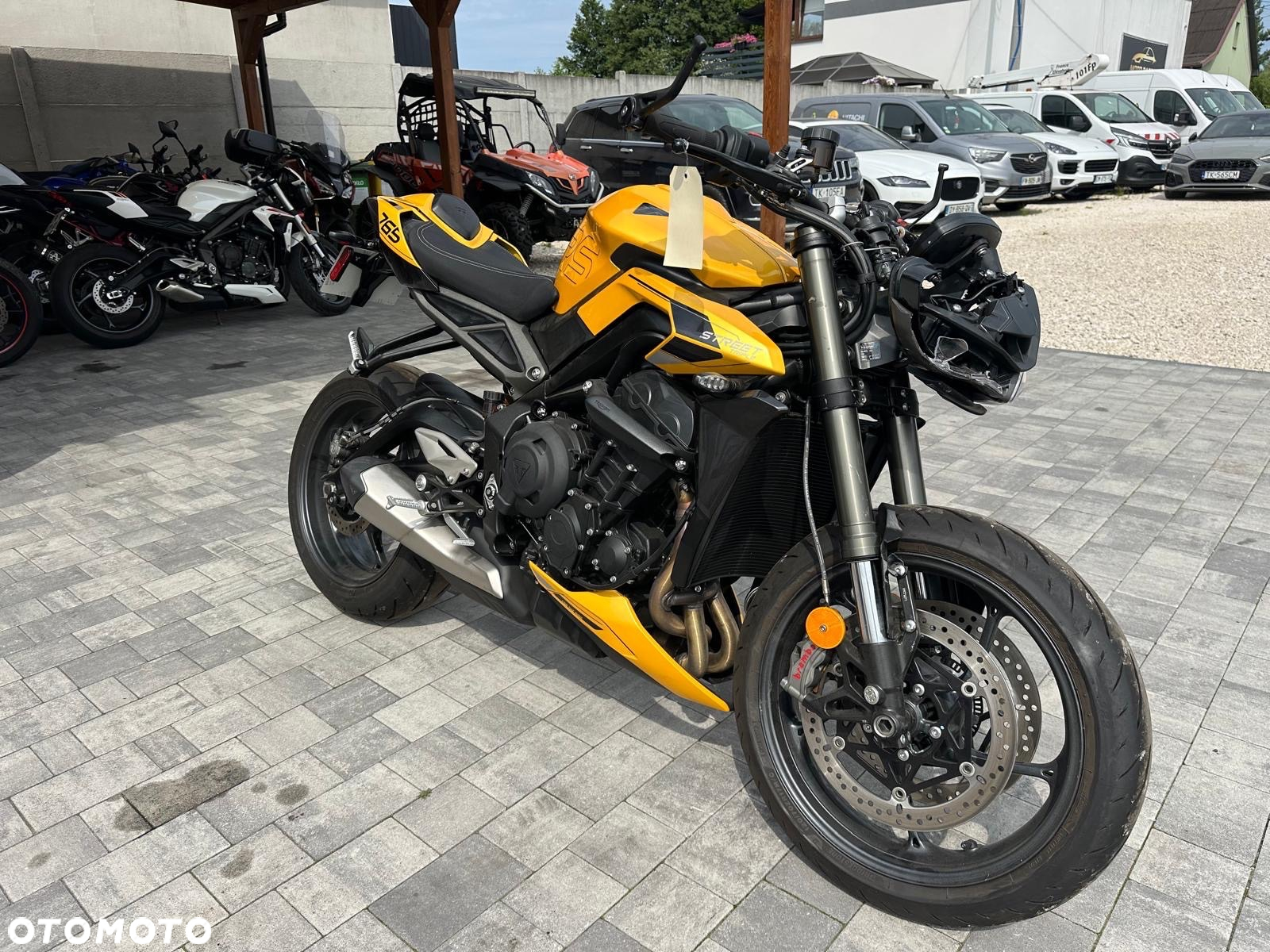 Triumph Street Triple - 2