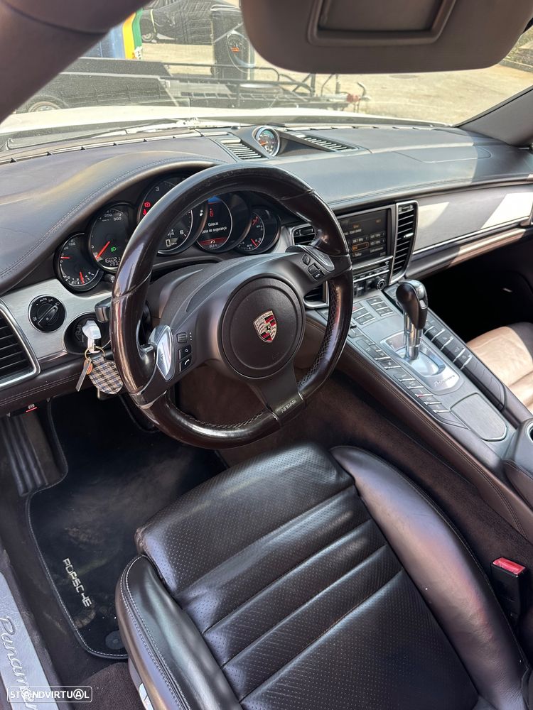 Porsche Panamera Platinum Edition - 8