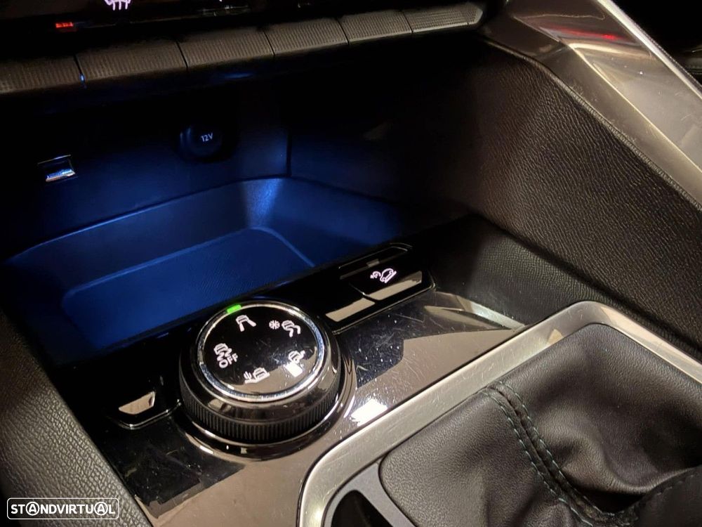 Peugeot 3008 - 22