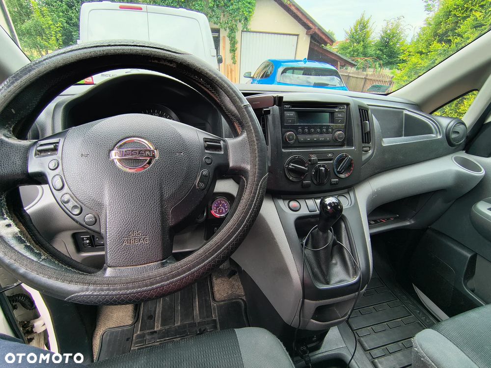 Nissan NV200 - 10