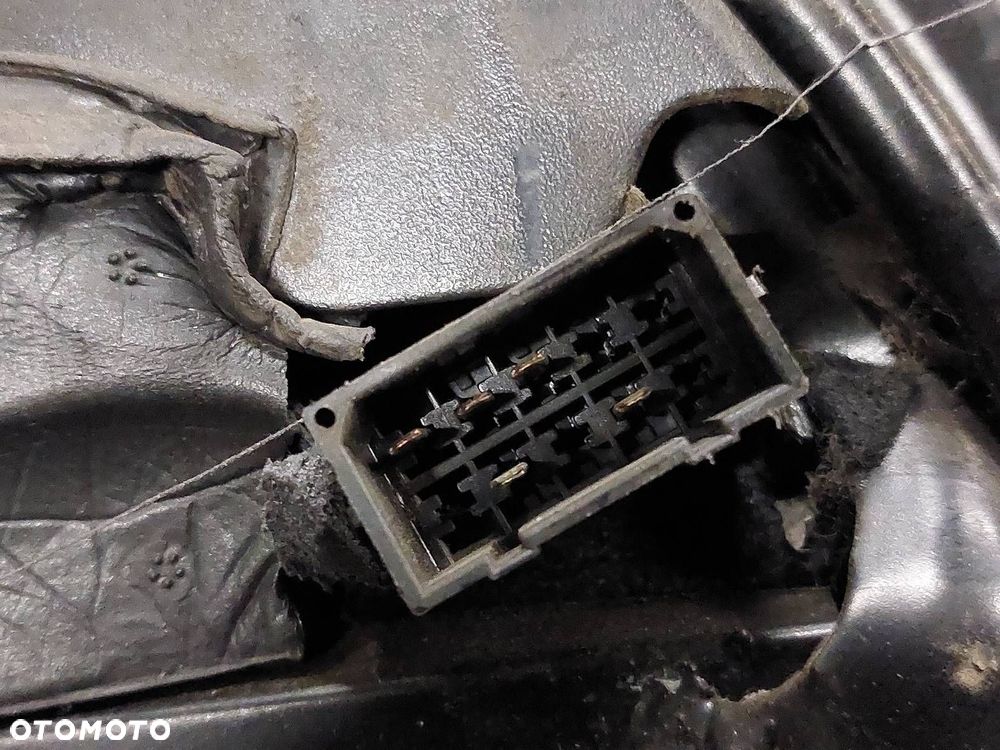MECHANIZM PODNOŚNIK SZYBY LEWY PRZÓD ELEKTRYCZNY AUDI A3 8L 3D - 6