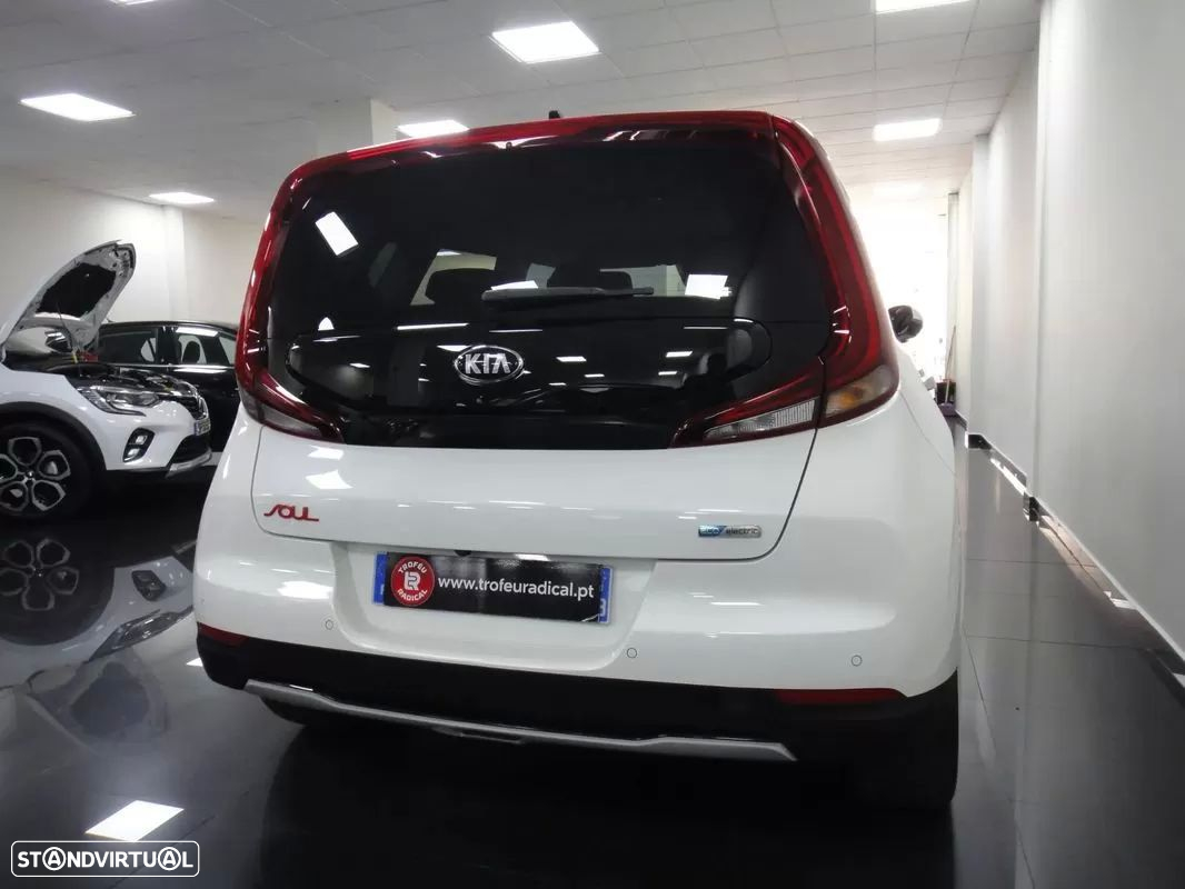 Kia e-Soul 64kWh - 8